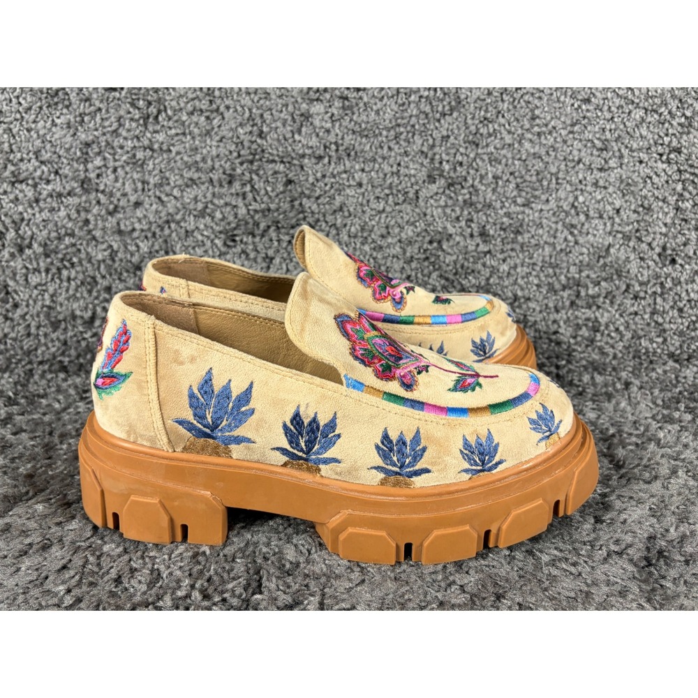 Farm Rio Women Embroidered Platform Loafers Tan Floral Pineapple Lug Sole Size 8